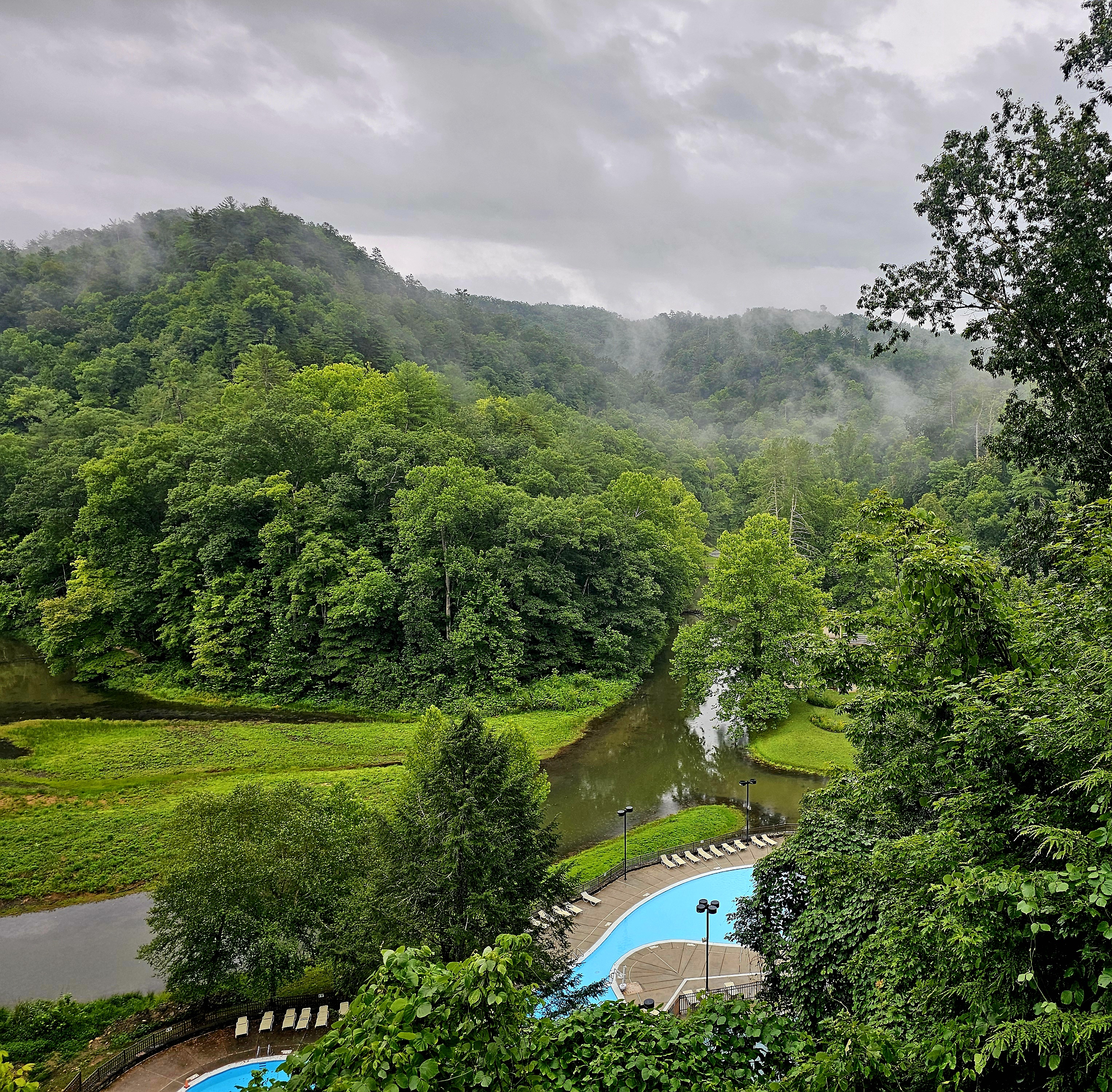 Breathtaking Kentucky overlook view